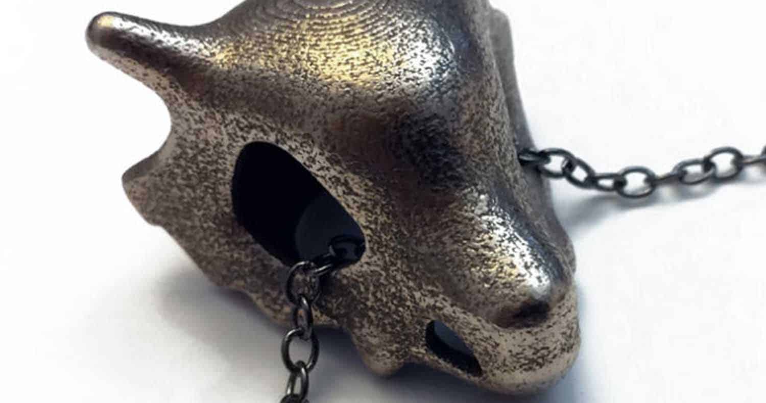 cubone skull necklace shut